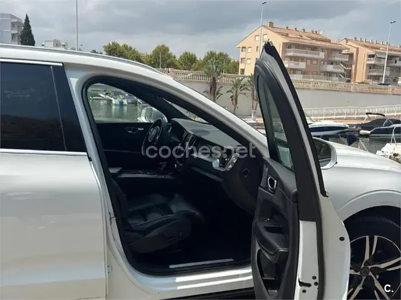 Usado Volvo XC60 R-Design 190 CV (139 kW) 2018 Blanco SUV