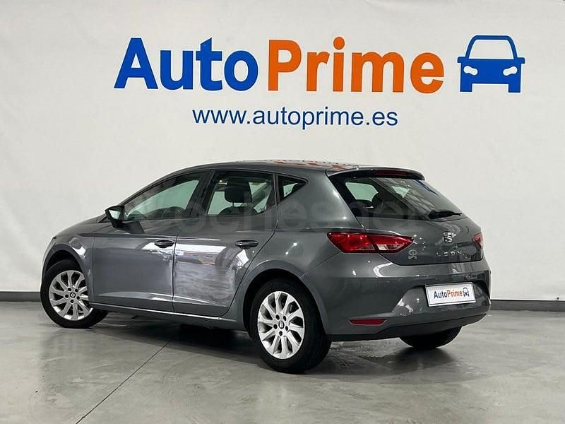 Usado Seat Leon Style 105 CV (77 kW) 2013 Azul Berlina