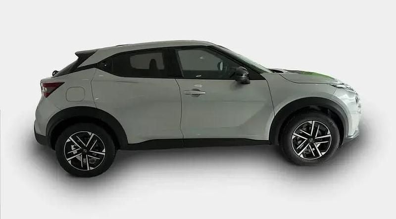 Usado Nissan Juke N-Connecta 114 CV (83 kW) 2024 Diamond silver metalizado SUV