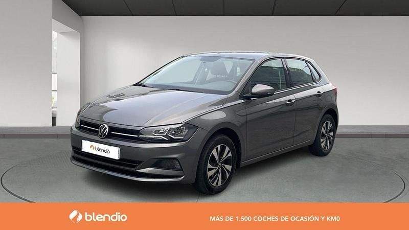 Usado VW Polo Advance 95 CV (69 kW) 2020 Gris Utilitario