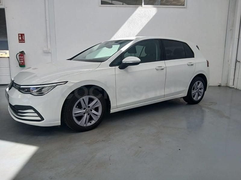 Usado VW Golf VIII Life 150 CV (110 kW) 2022 Blanco Berlina