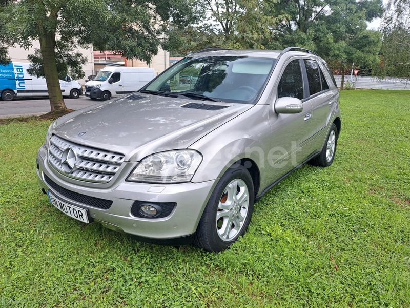 Gris / plata Usado 2006 Mercedes ML280 SUV | 11.999 € - Imagen 1/4