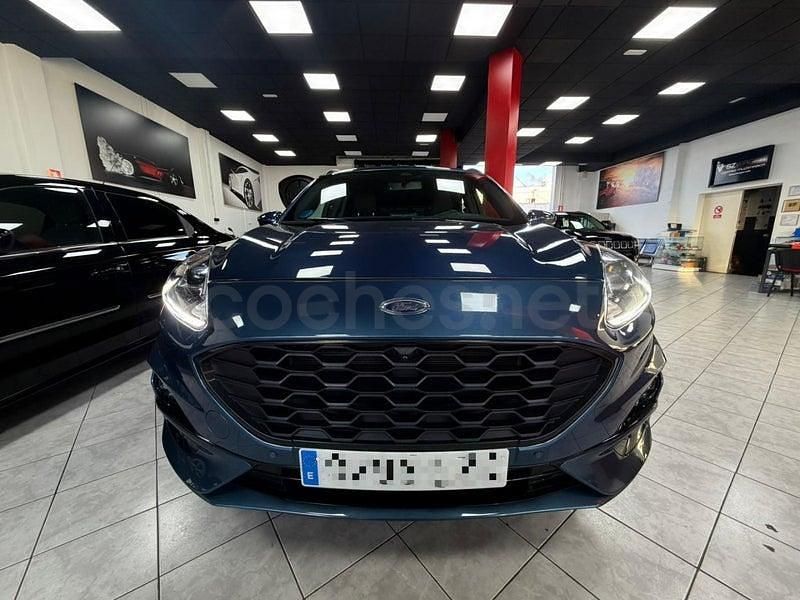 Usado Ford Kuga ST-Line 225 CV (165 kW) 2022 Azul SUV