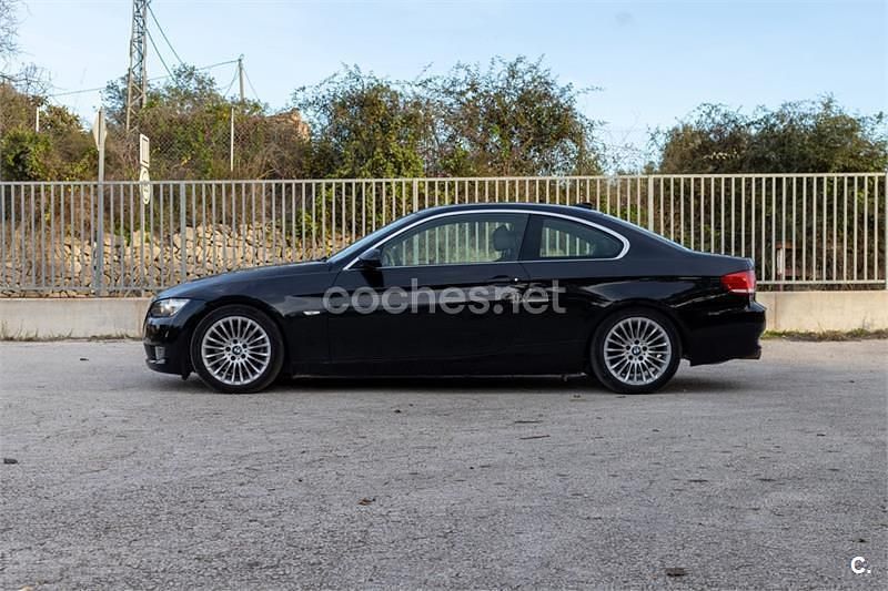 Usado BMW 325 218 CV (160 kW) 2007 Negro Coupe