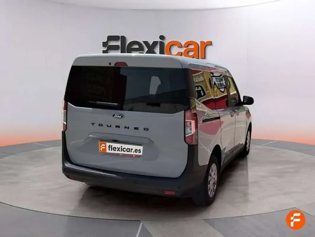 Usado Ford Tourneo Courier Active 125 CV (91 kW) 2024 Azul Monovolumen