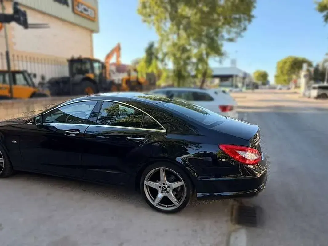 Usado Mercedes CLS350 306 CV (225 kW) 2011 Negro Coupe