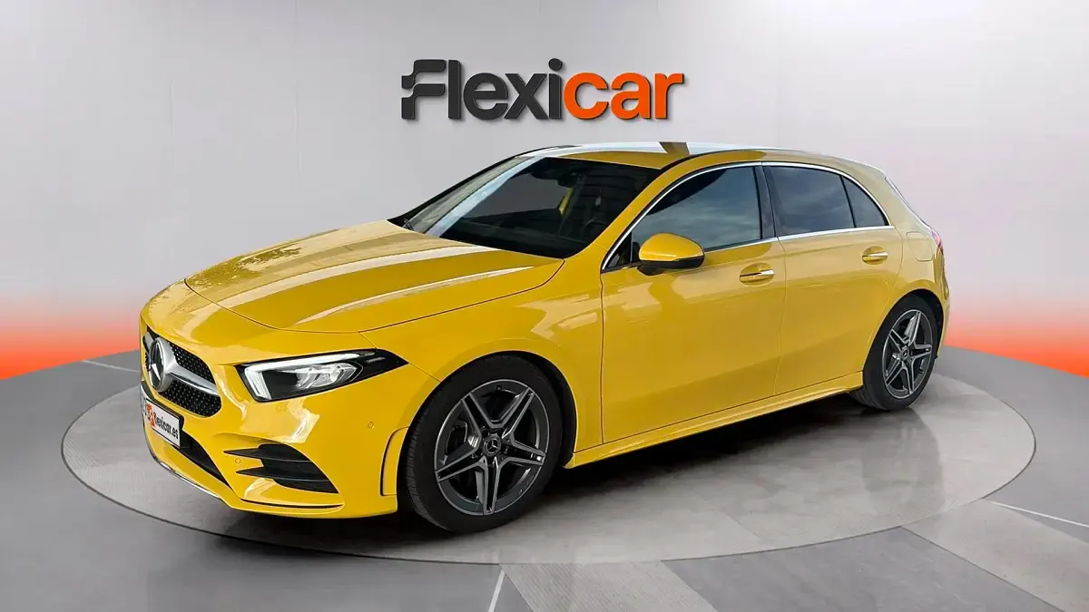 Usado Mercedes A220 190 CV (139 kW) 2022 Amarillo Berlina