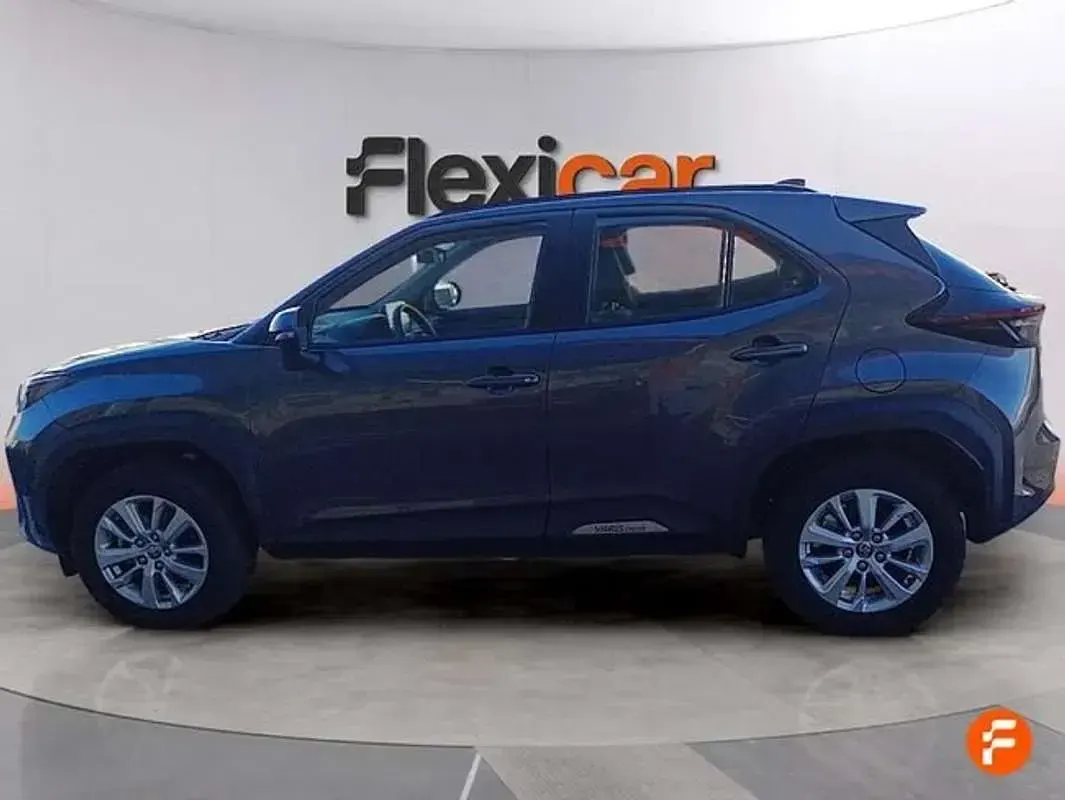 Usado Toyota Yaris Cross Active 116 CV (85 kW) 2025 Gris SUV