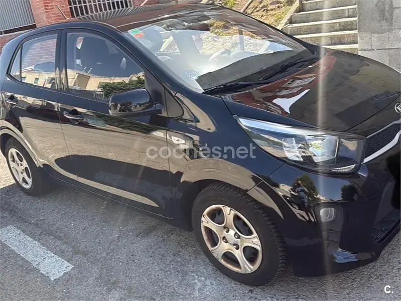 Usado Kia Picanto 67 CV (49 kW) 2019 Negro Utilitario