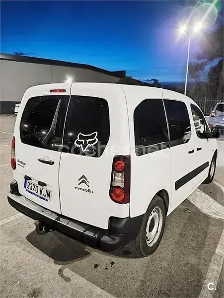 Usado Citroën Berlingo Live 100 CV (73 kW) 2018 Blanco Monovolumen