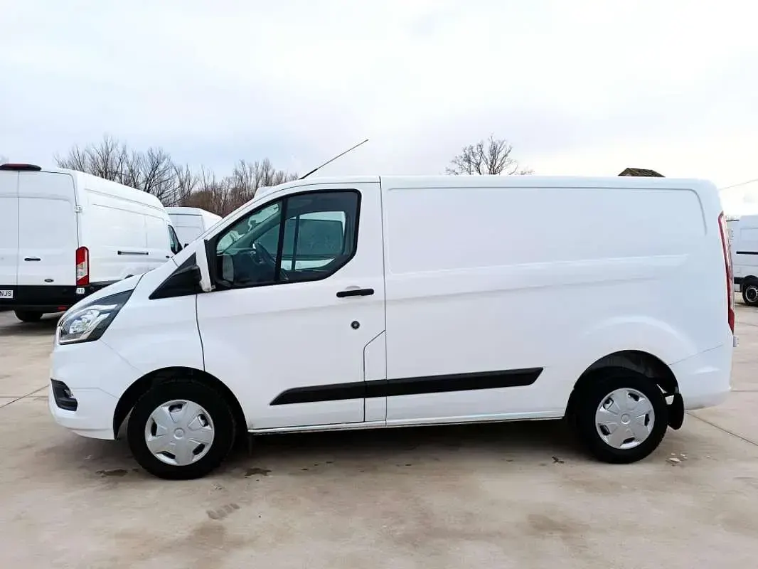 Usado Ford Transit Custom Trend 105 CV (77 kW) 2022 Blanco Van