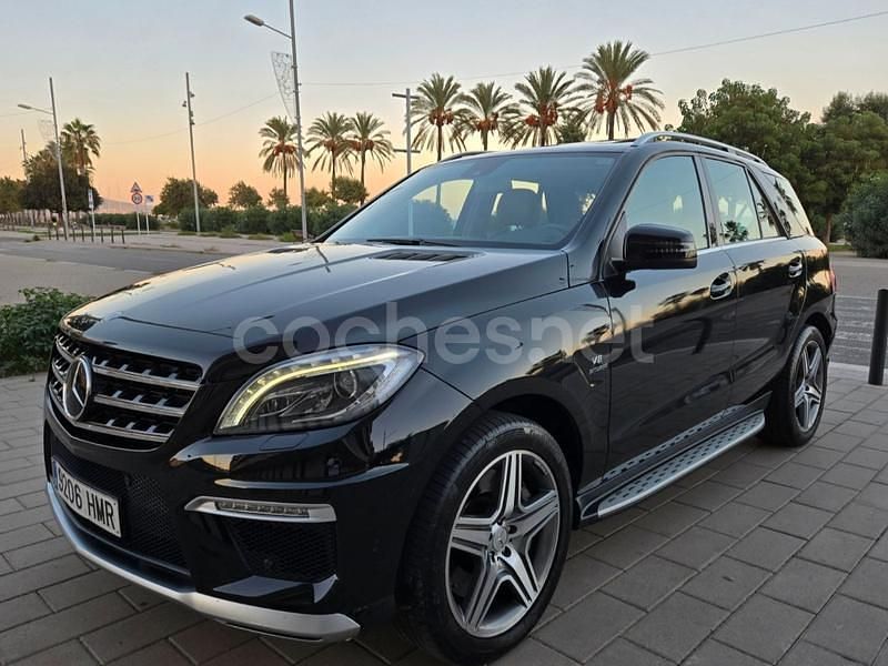 Negro Usado 2012 Mercedes ML63 AMG AMG SUV | 36.900 € - Imagen 1/4