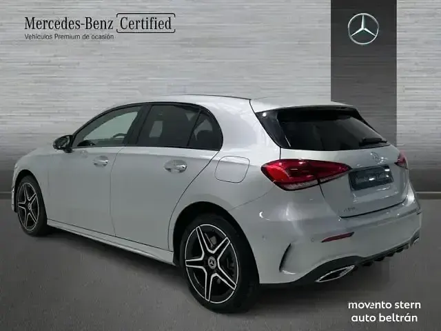 Usado Mercedes A250 AMG line 218 CV (160 kW) 2023 Gris Berlina