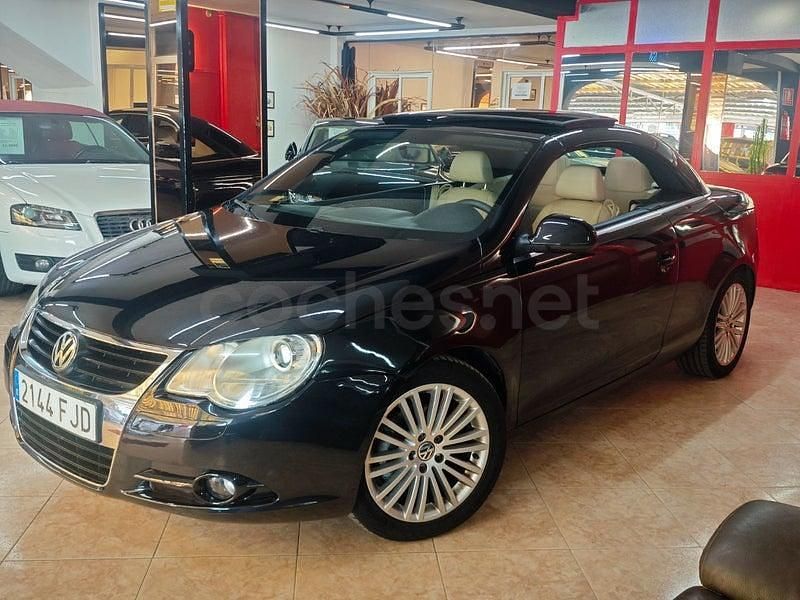 Usado VW Eos 150 CV (110 kW) 2007 Gris / plata Descapotable