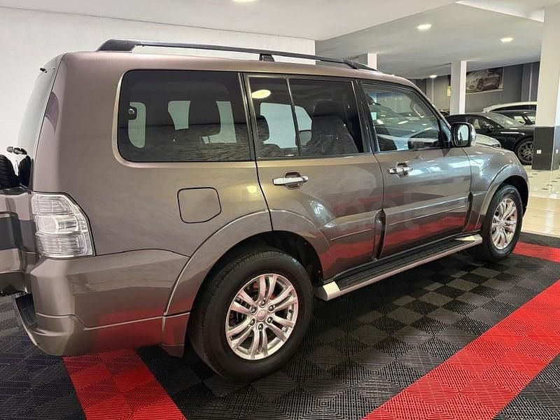 Usado Mitsubishi Montero Spirit 190 CV (139 kW) 2015 Marrón SUV