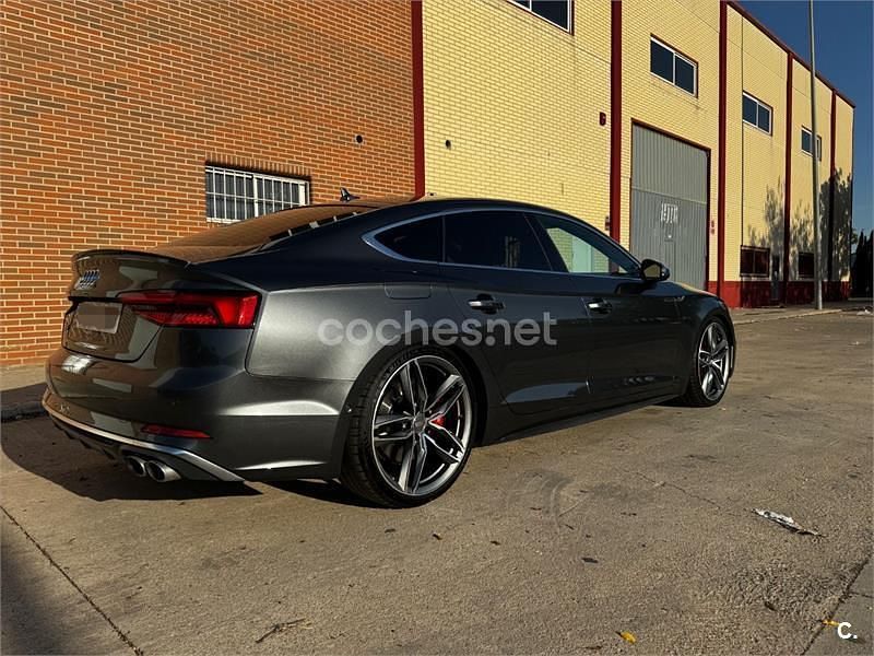 Usado Audi A5 Sportback Ambiente 354 CV (260 kW) 2017 Gris / plata Utilitario