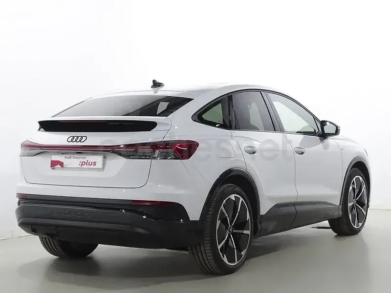 Usado Audi Q4 Sportback e-tron Ambiente 250 kW (340 CV) 2024 Blanco SUV