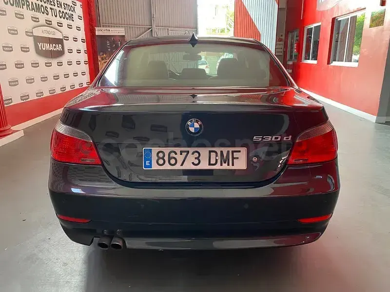 Usado BMW 530 218 CV (160 kW) 2005 Negro Berlina