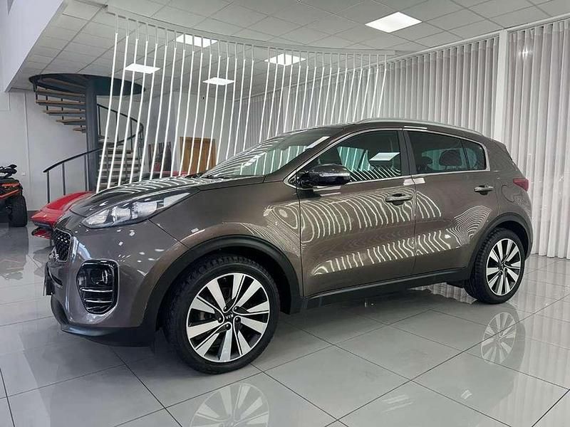 Usado Kia Sportage Plus 116 CV (85 kW) 2018 Marrón SUV