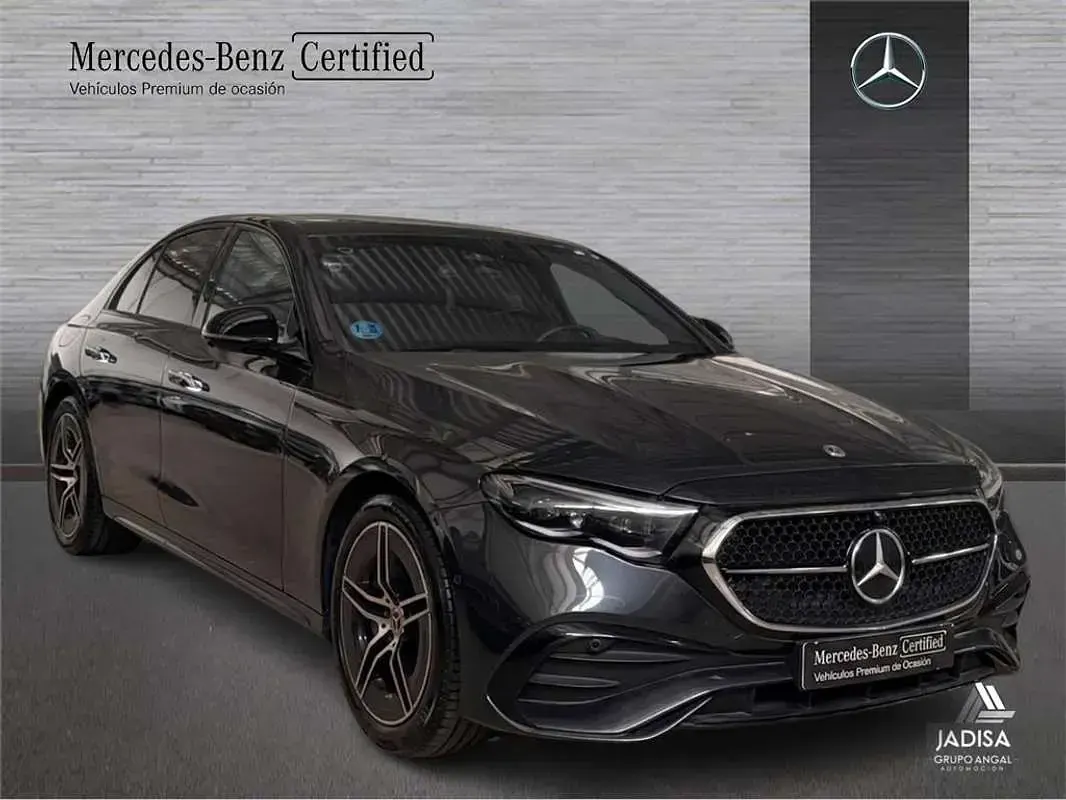 Usado Mercedes E220 197 CV (144 kW) 2025 Berlina