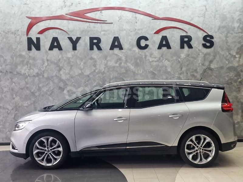 Usado Renault Grand Scénic IV Zen 130 CV (95 kW) 2018 Gris / plata Monovolumen