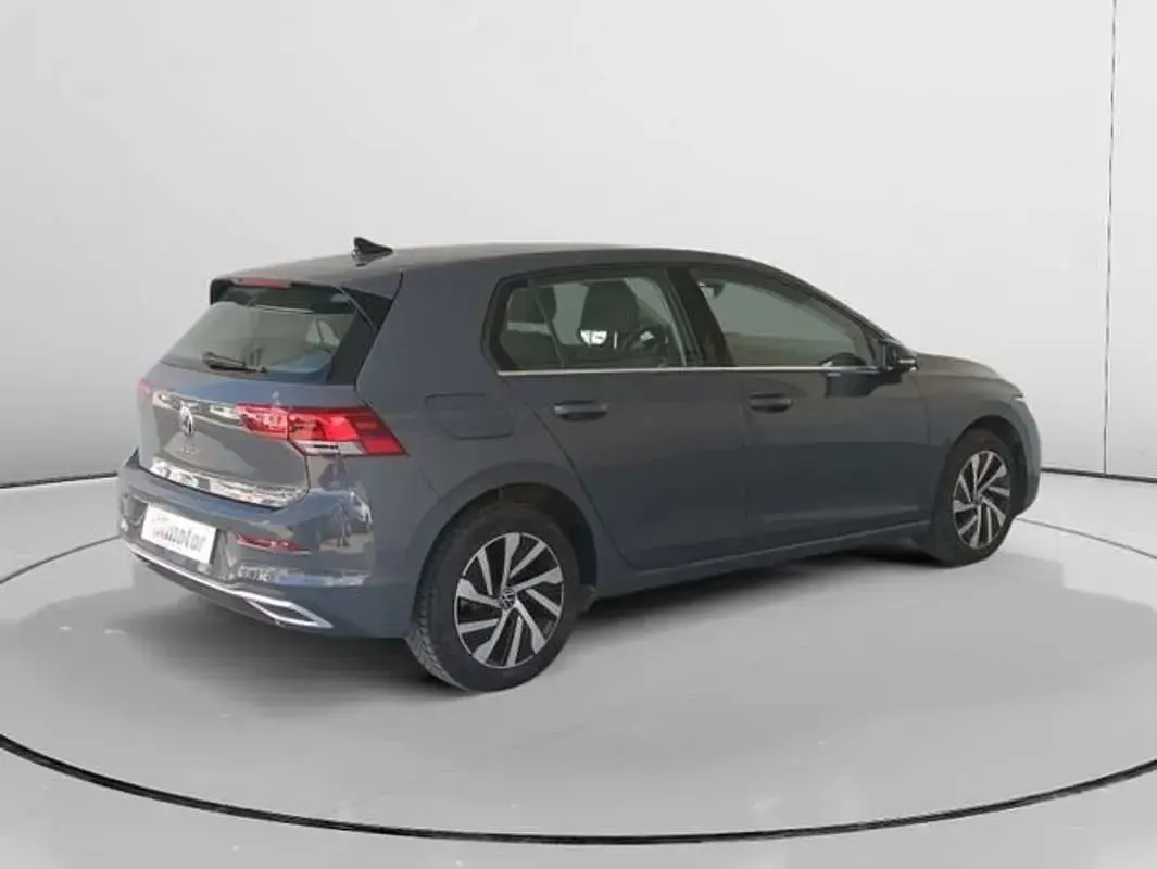 Usado VW Golf VIII 204 CV (150 kW) 2022 Gris Utilitario