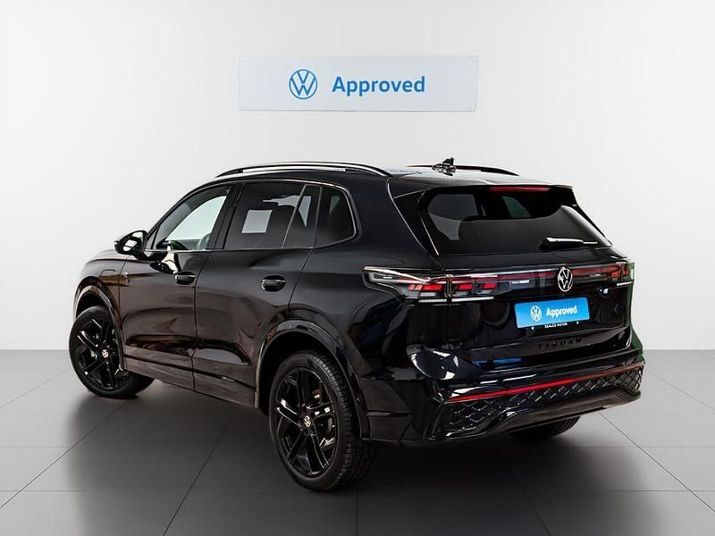 Usado VW Tiguan R-line 272 CV (200 kW) 2024 Negro SUV