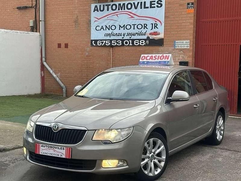 Usado Skoda Superb Ambition 139 CV (102 kW) 2013 Beige Utilitario