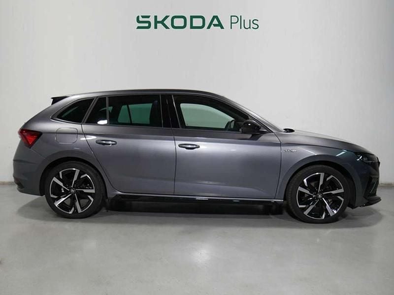 Usado Skoda Scala Monte Carlo 150 CV (110 kW) 2025 Gris Utilitario