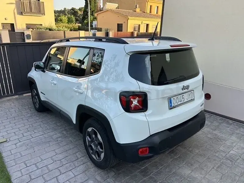 Usado Jeep Renegade Longitude 140 CV (102 kW) 2016 Blanco SUV
