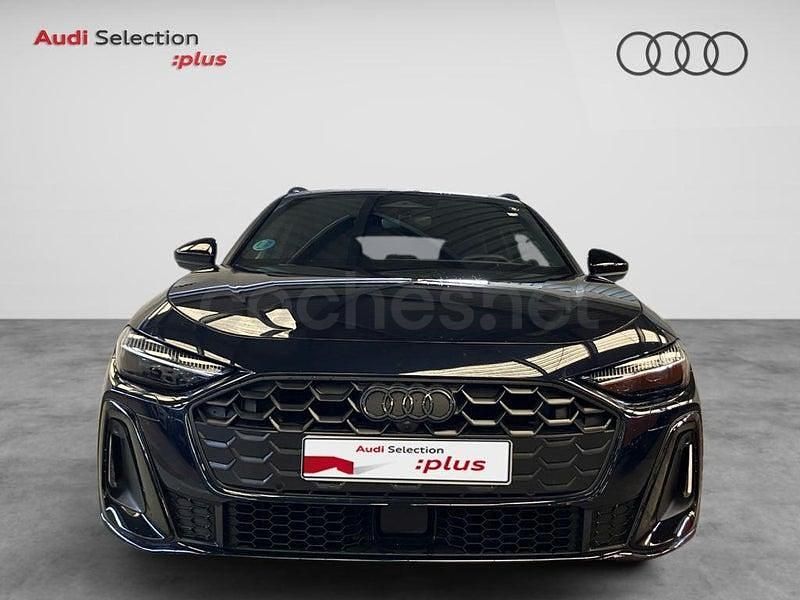 Usado Audi A5 204 CV (150 kW) 2025 Azul Familiar