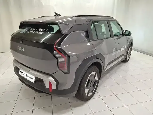 Usado Kia EV3 Air 150 kW (204 CV) 2025 Gris SUV