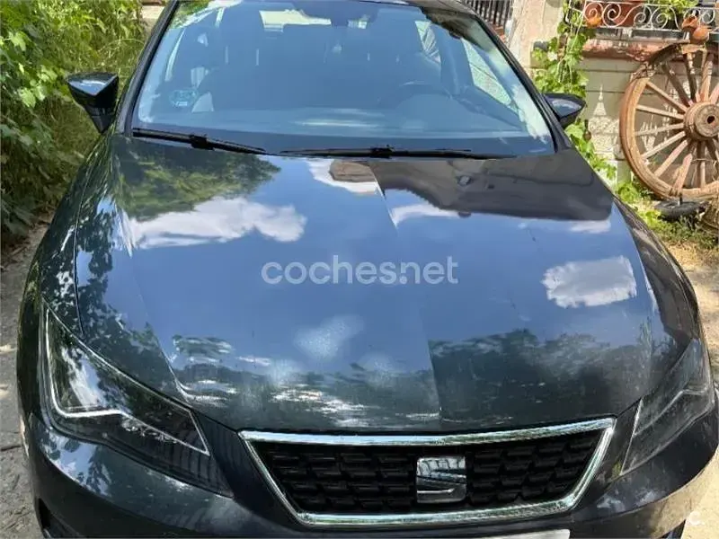 Usado Seat Leon ST Style 115 CV (84 kW) 2019 Gris / plata Familiar