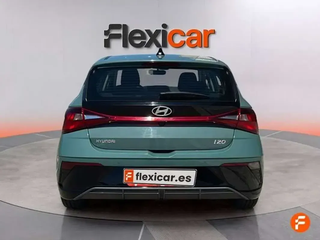 Usado Hyundai i20 101 CV (74 kW) 2024 Azul Utilitario