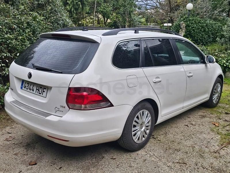 Usado VW Golf Plus Cross Advance 105 CV (77 kW) 2011 Blanco Monovolumen