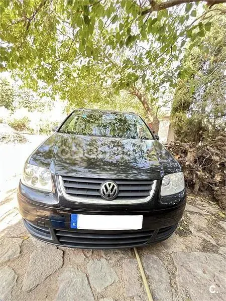 Usado VW Touran Advance 136 CV (100 kW) 2005 Negro Monovolumen
