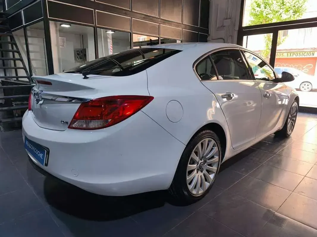 Usado Opel Insignia Excellence 129 CV (94 kW) 2012 Blanco Berlina