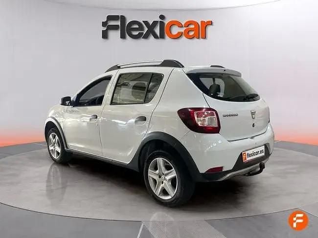 Usado Dacia Sandero Stepway 90 HP (66 kW) 2016 Branco