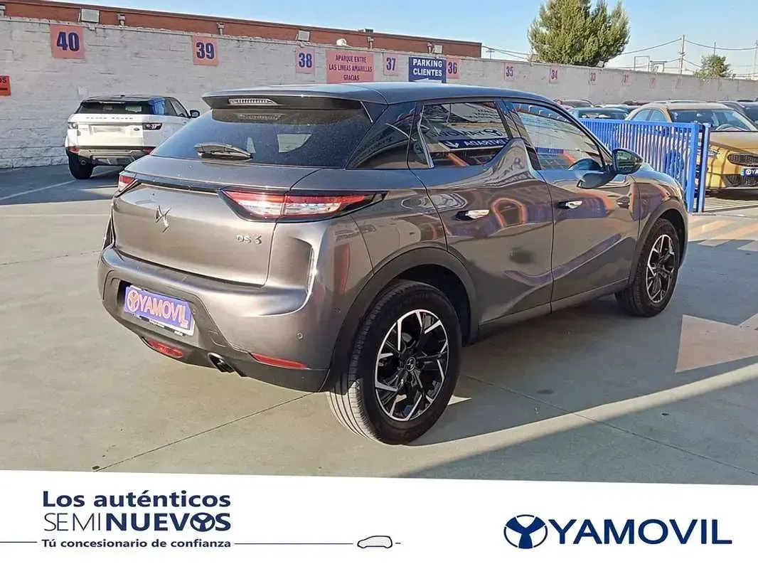 Usado DS Automobiles DS3 Crossback So Chic 102 CV (75 kW) 2020 Gris SUV