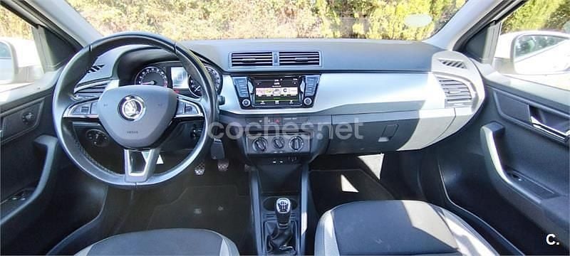 Usado Skoda Fabia 90 CV (66 kW) 2017 Blanco Utilitario