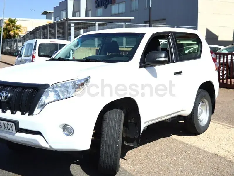Usado Toyota Land Cruiser 177 CV (130 kW) 2017 Blanco SUV