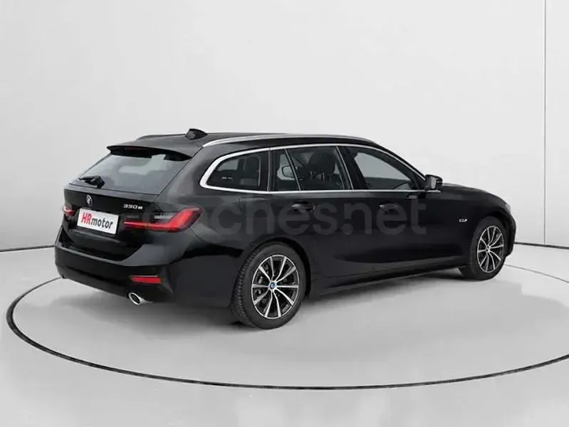 Usado BMW 330e Advantage 292 CV (214 kW) 2022 Negro Berlina