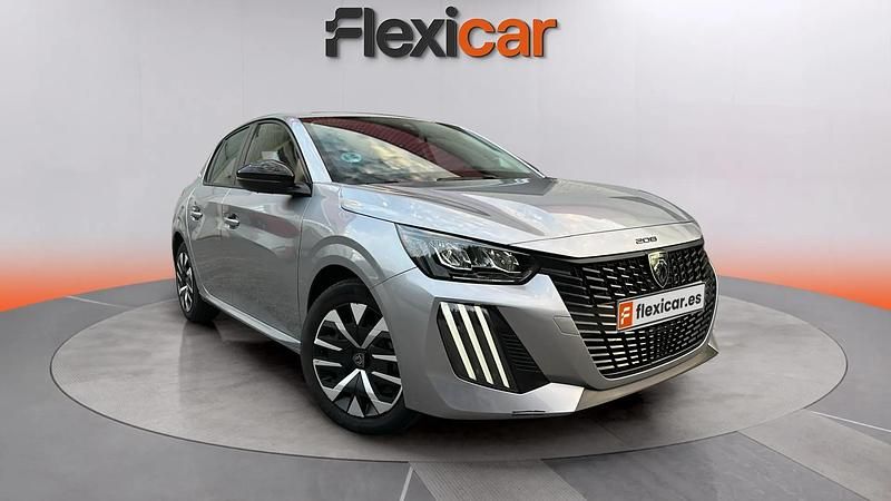 Usado Peugeot 208 Active 102 CV (75 kW) 2024 Gris Utilitario