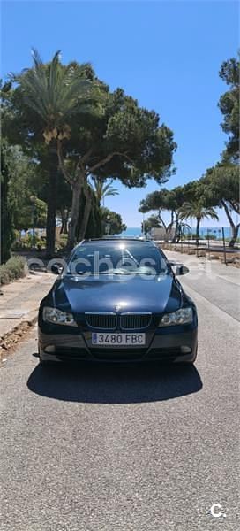 Usado BMW 320 163 HP (119 kW) 2005 Azul Sedan