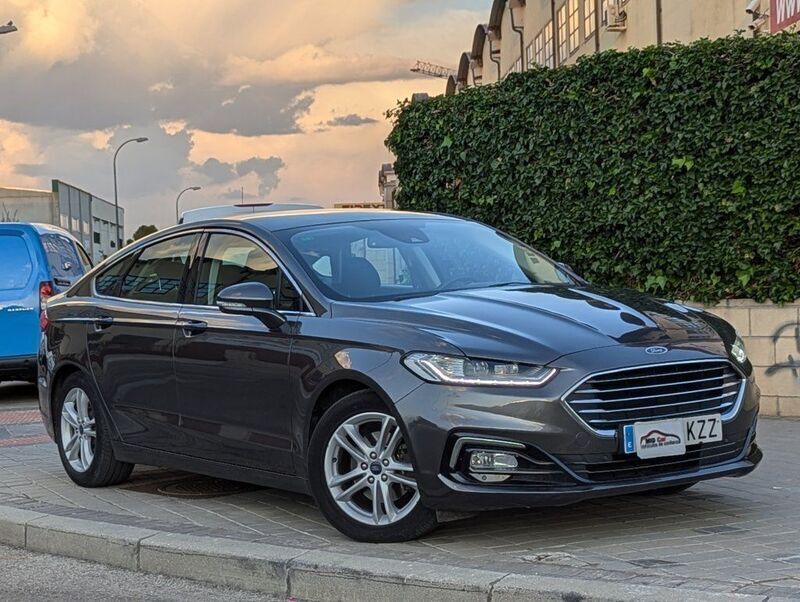 Gris Usado 2019 Ford Mondeo Titanium | 15.950 € (Precio justo) - Imagen 1/4