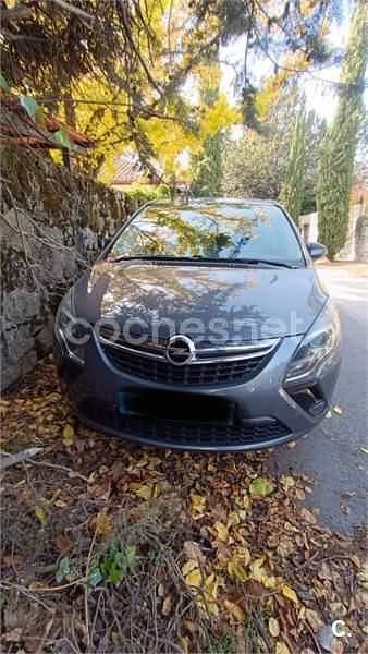 Usado Opel Zafira Tourer Excellence 140 CV (102 kW) 2016 Gris / plata Monovolumen