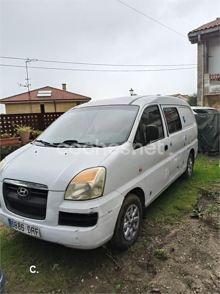 Blanco Usado 2005 Hyundai H-1 Monovolumen | 3000 € - Imagen 1/4