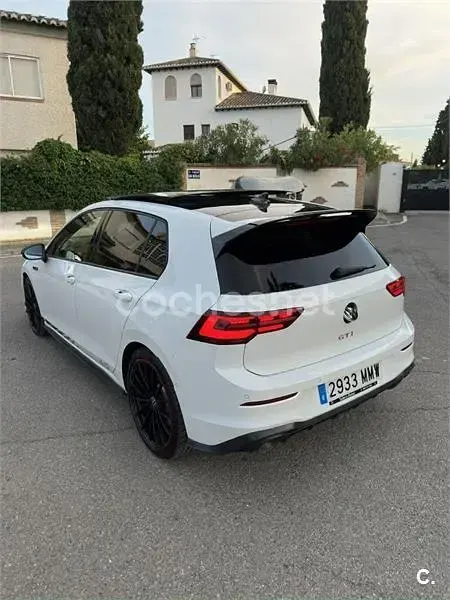 Usado VW Golf VII GTI Clubsport 301 CV (221 kW) 2021 Blanco Utilitario