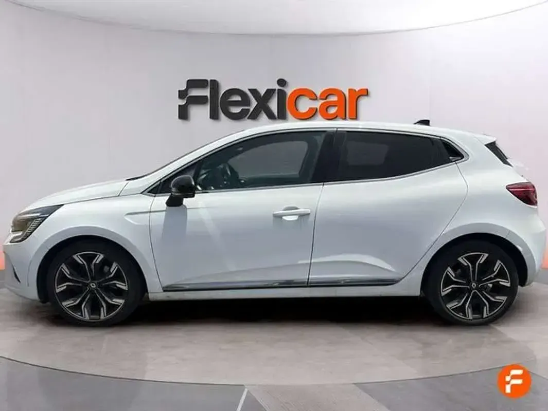 Usado Renault Clio Techno 140 CV (102 kW) 2023 Blanco Utilitario