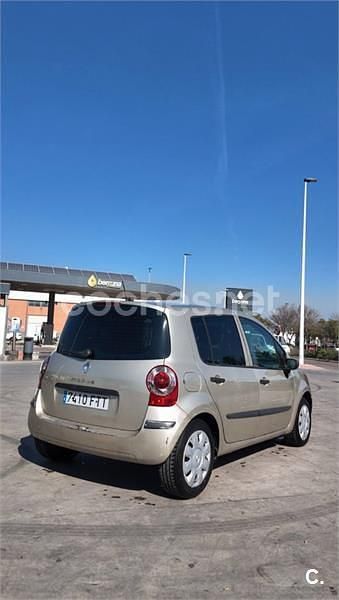 Usado Renault Modus Expression 85 CV (62 kW) 2007 Beige Monovolumen